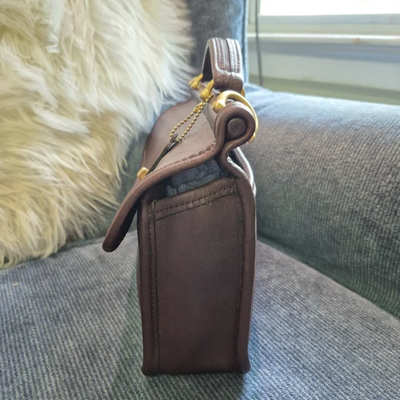 Coach Vintage City Willis Crossbody Hand Bag - Picture 5 of 12